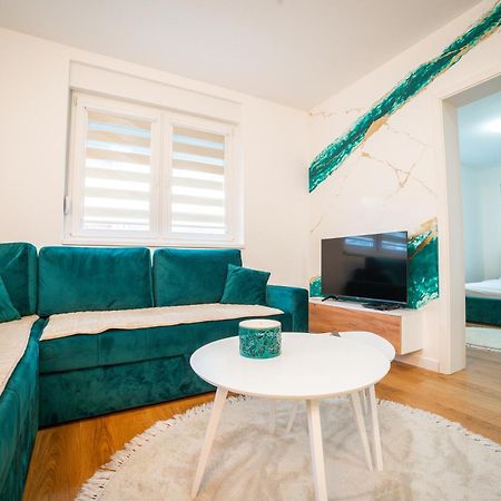 Apartment Vila Idila Tuzla Ngoại thất bức ảnh